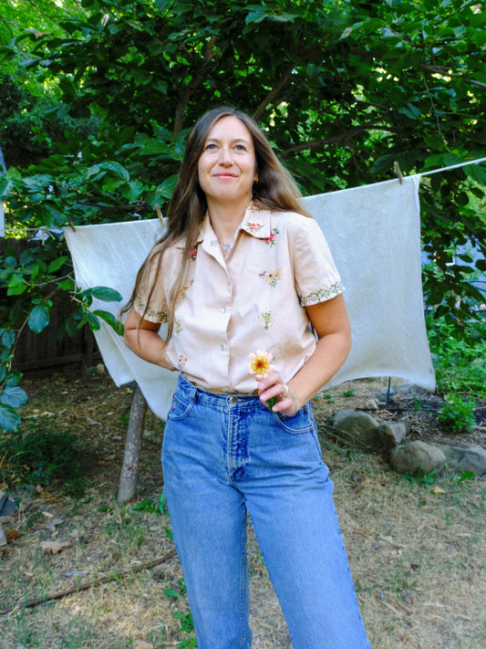 Cutch Darling Embroidered Short Sleeve Blouse