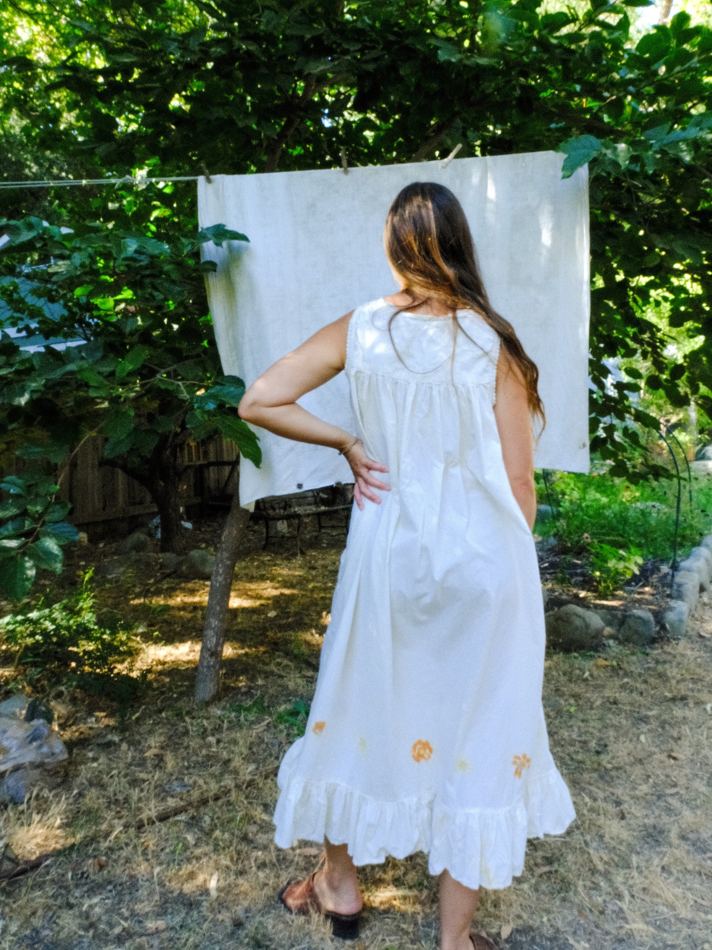 Flower Hammered White Pleated Ruffle Dress