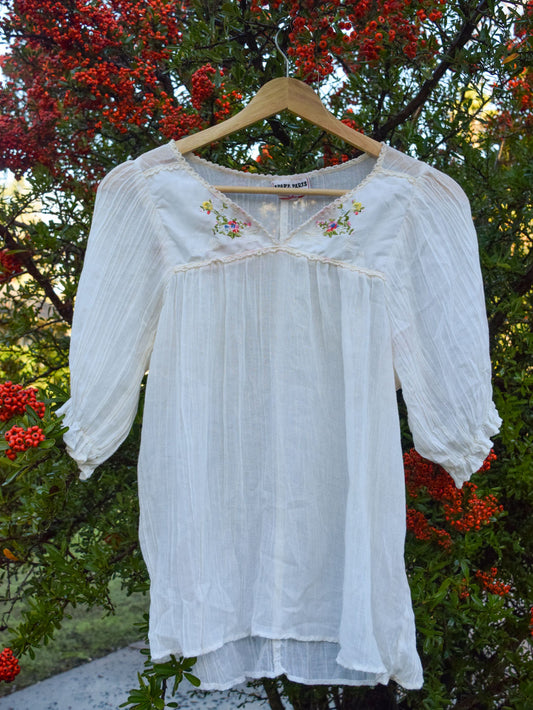 Cutch Sheer Gauze Puff sleeve Blouse