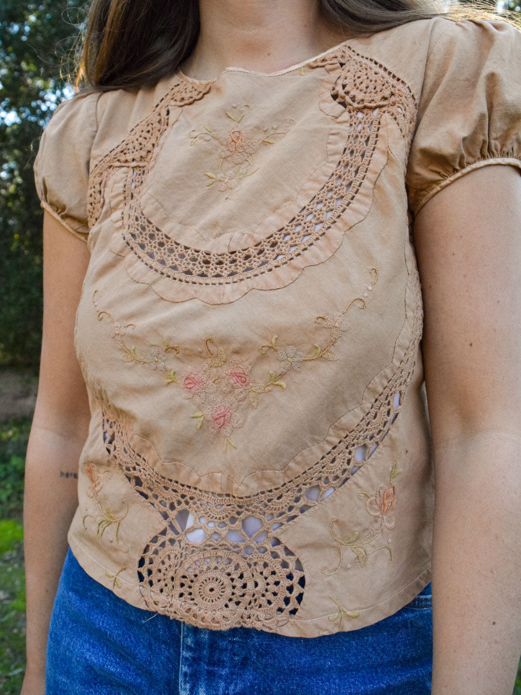 Cutch Crochet Embroidered Puff Sleeve