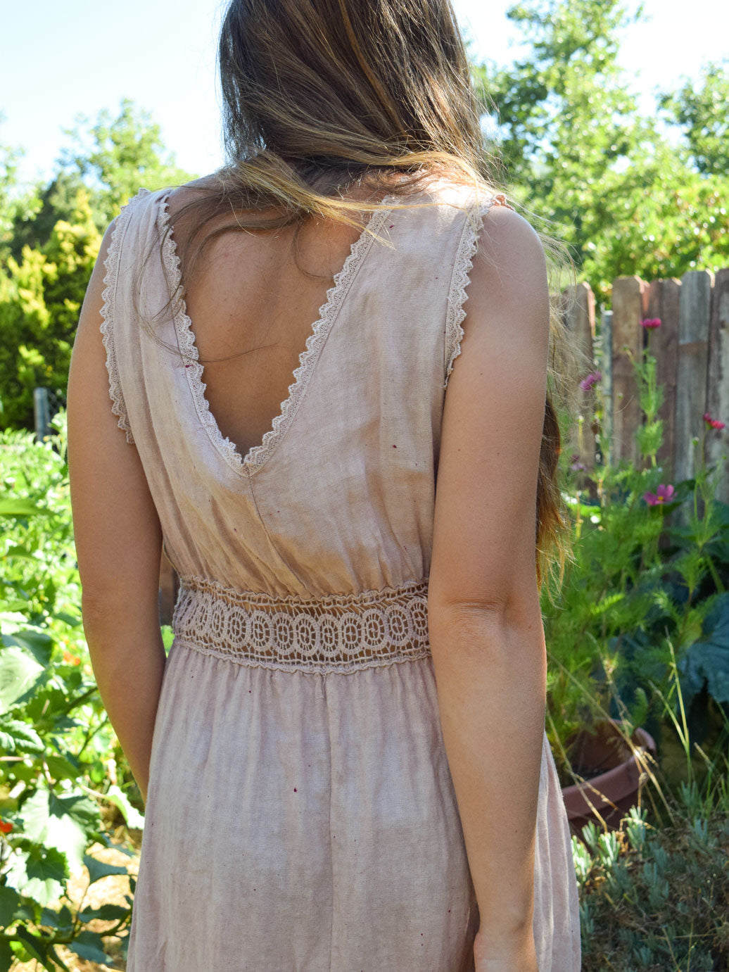 Lac V-neck Lace Maxi Dress