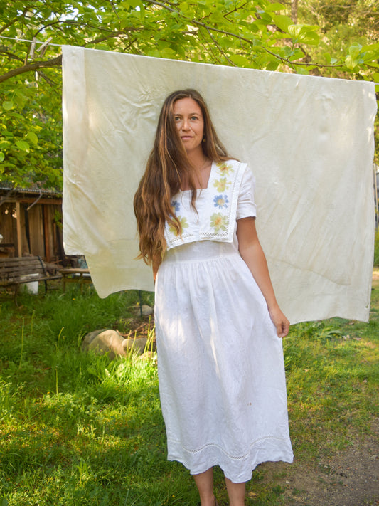 Flower Hammered Linen Square Collared Dress