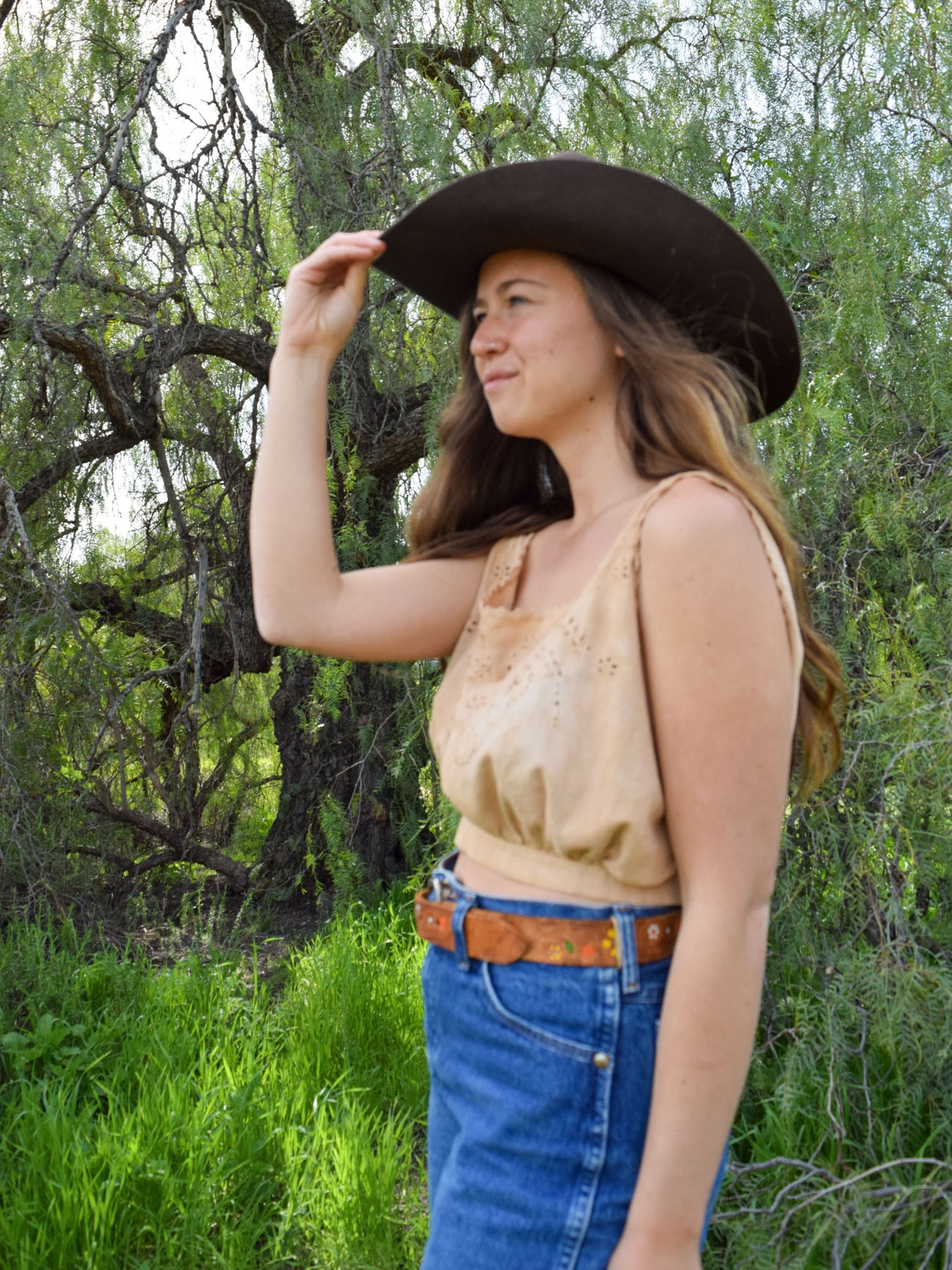 Pale Cutch Victorian Crop