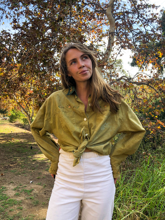 Marigold Floral Embroidered Collar Buttondown