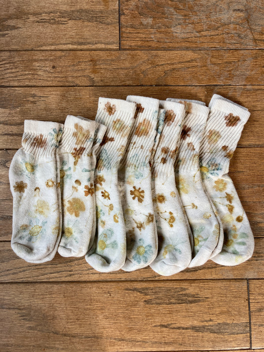 Bundle Dye with Organic Cotton Socks Workshop