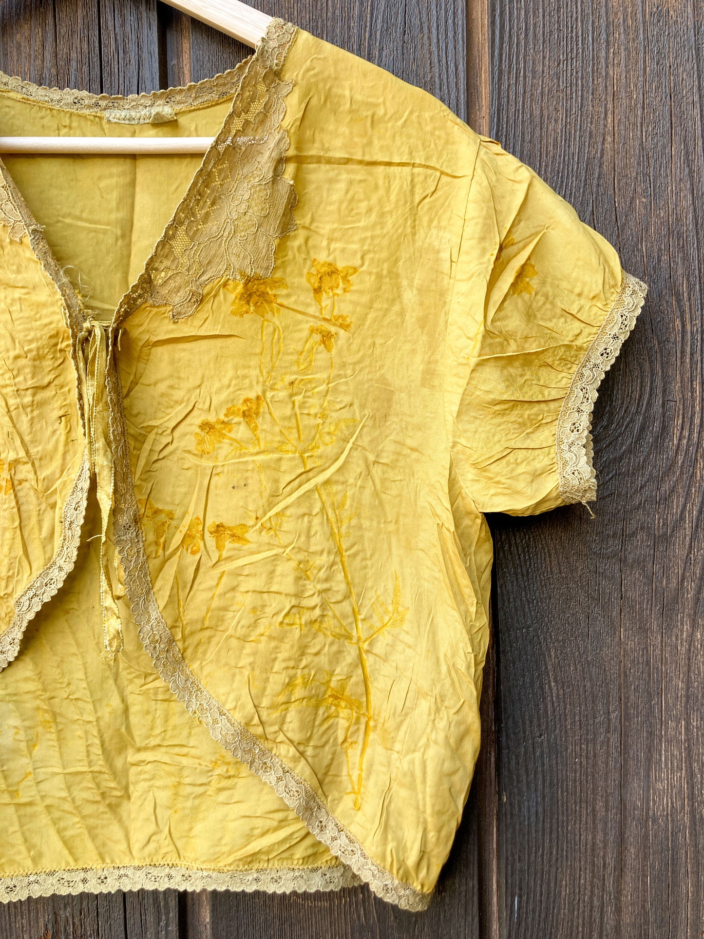 Eupitorium & Iron Bundled Silk Bed Jacket