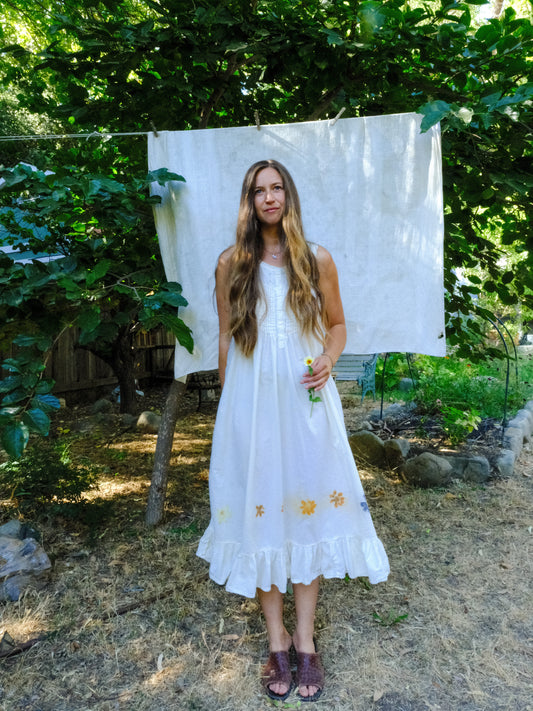 Flower Hammered White Pleated Ruffle Dress