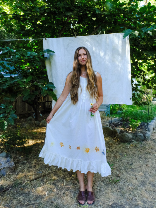 Flower Hammered White Pleated Ruffle Dress