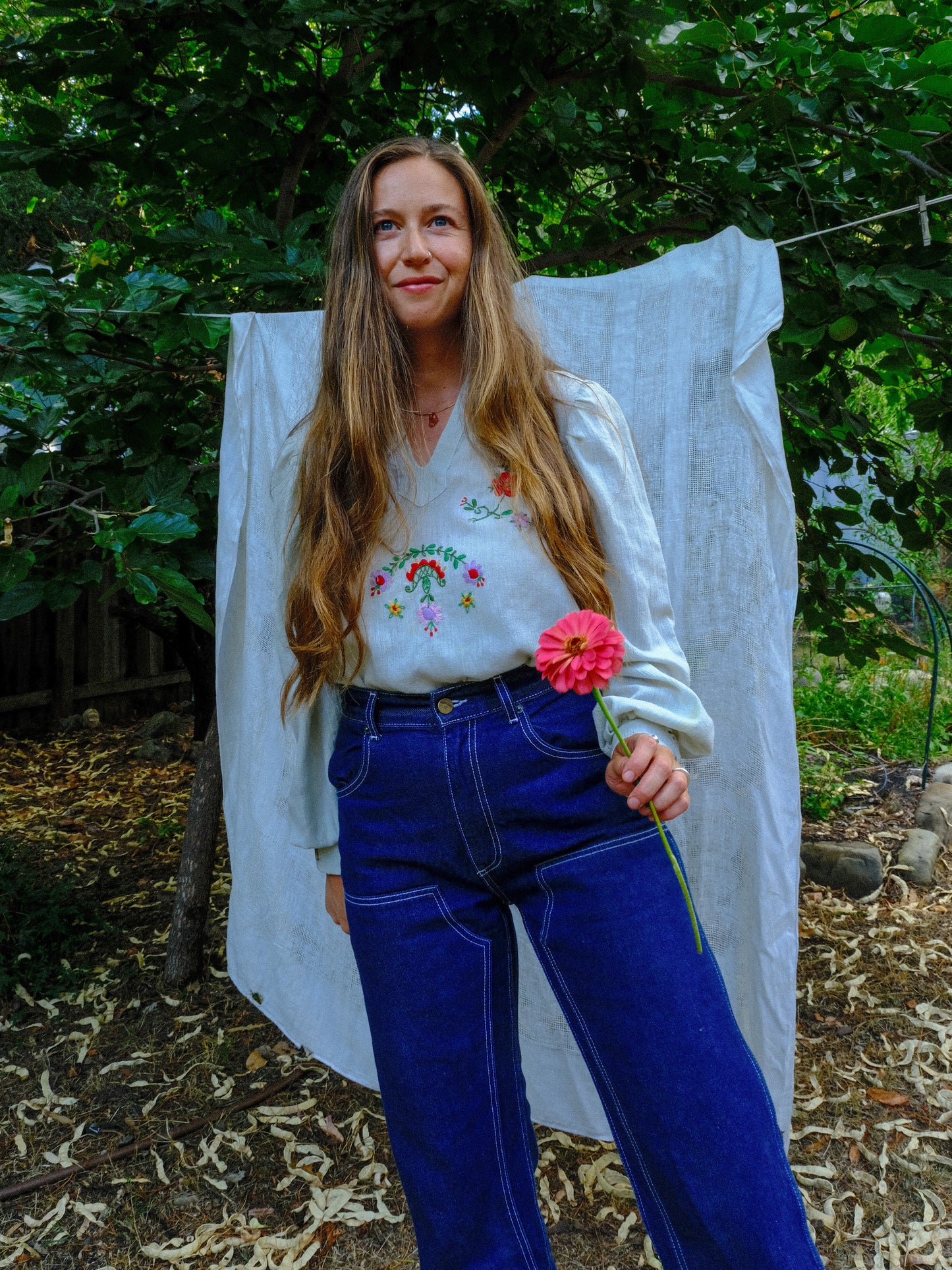 Scabiosa Flower Emroidered Gauze Blouse