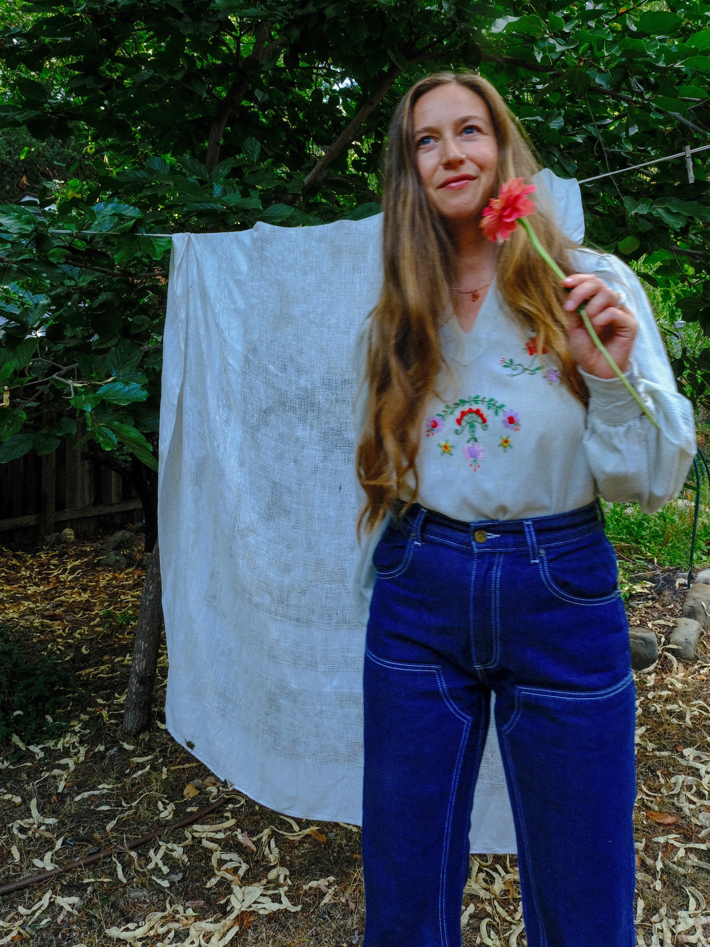 Scabiosa Flower Emroidered Gauze Blouse