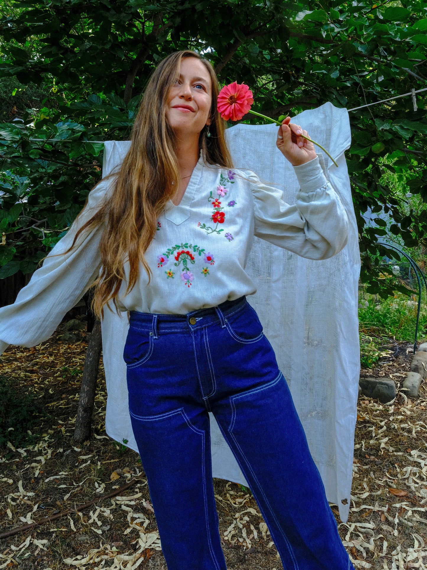 Scabiosa Flower Emroidered Gauze Blouse