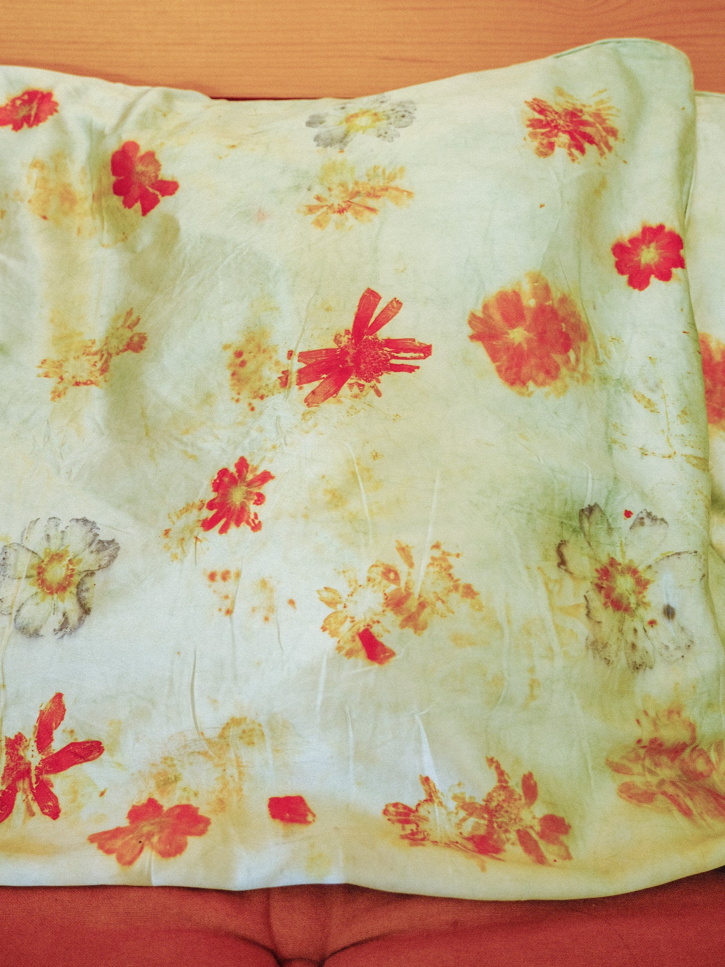 Chlorophyllin Eco-printed Silk Pillowcase Set