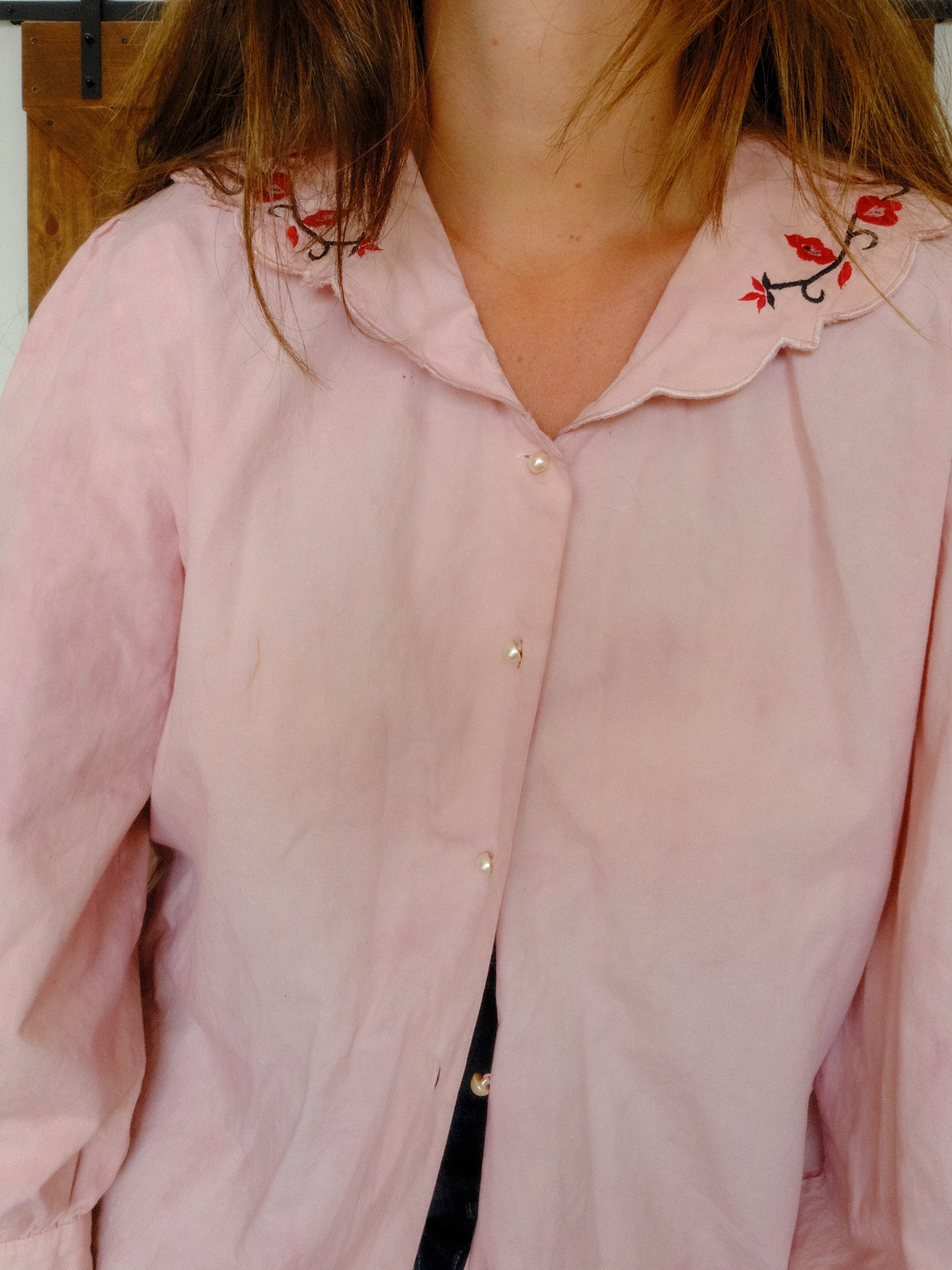 Lac Embroidered Collar Long Sleeve Blouse