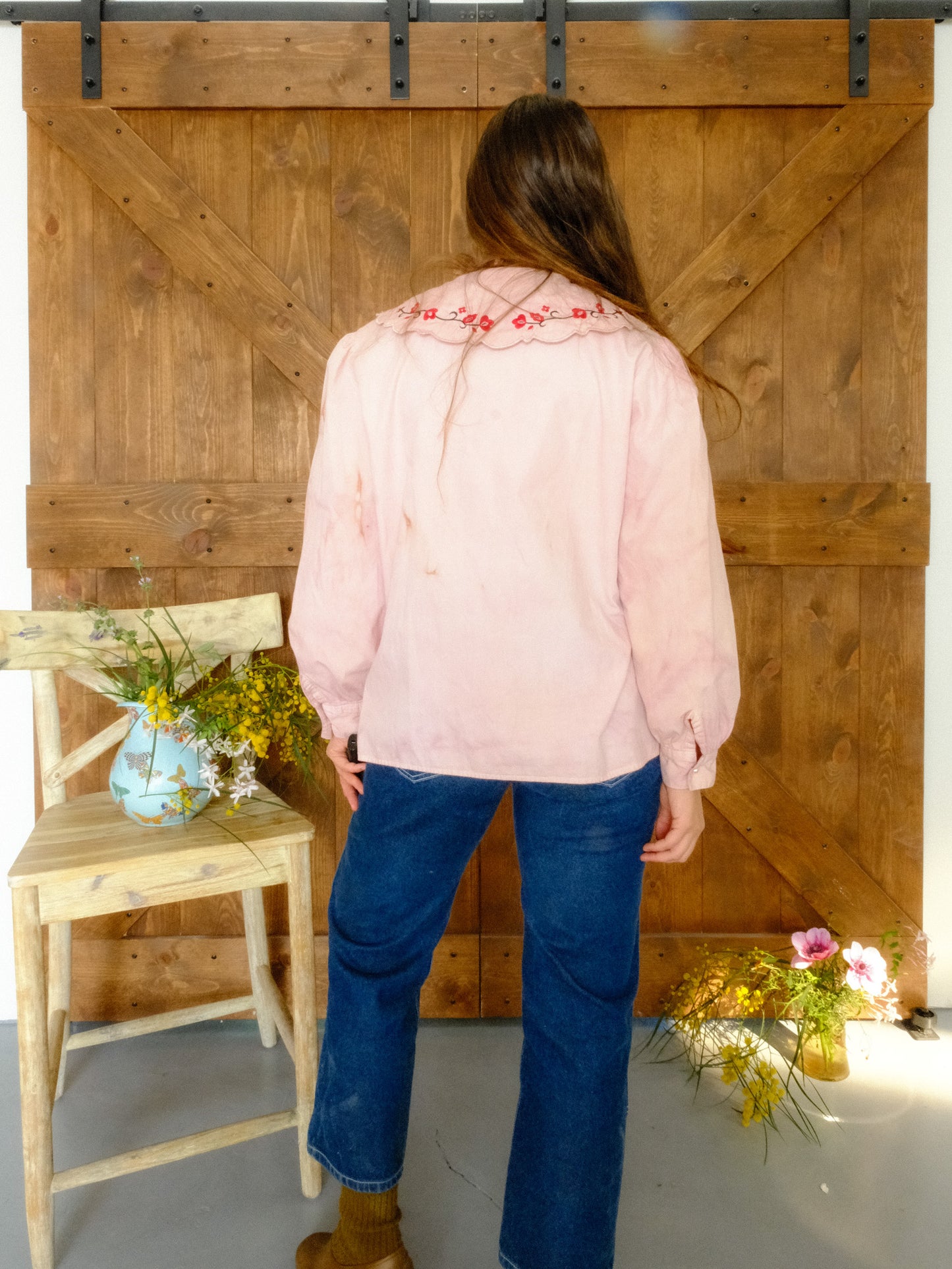 Lac Embroidered Collar Long Sleeve Blouse