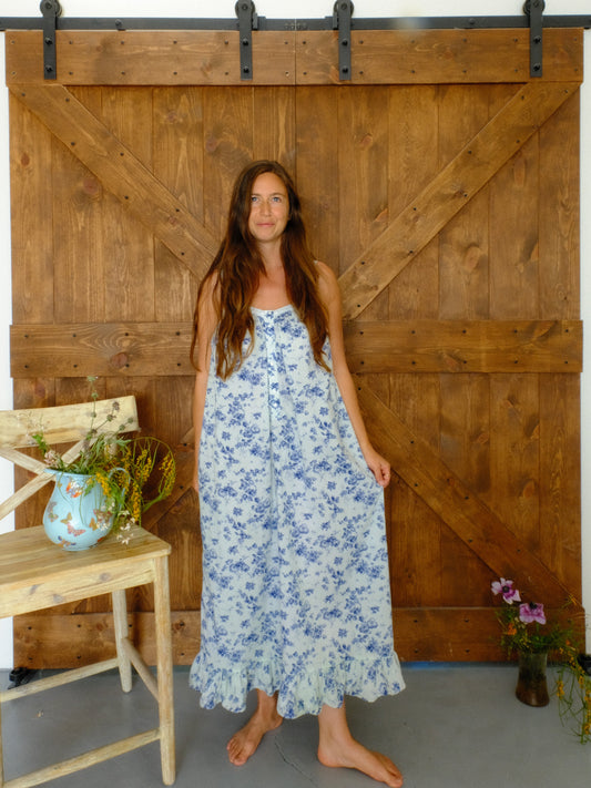 Chlorophyllin Blue Floral Maxi Dress