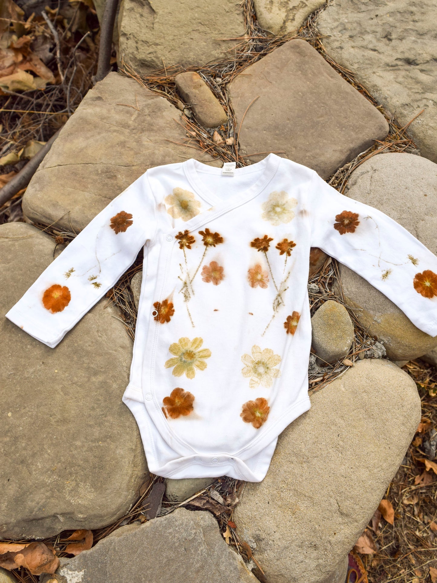 Organic Cotton Eco-printed Long Sleeve Baby Onesie