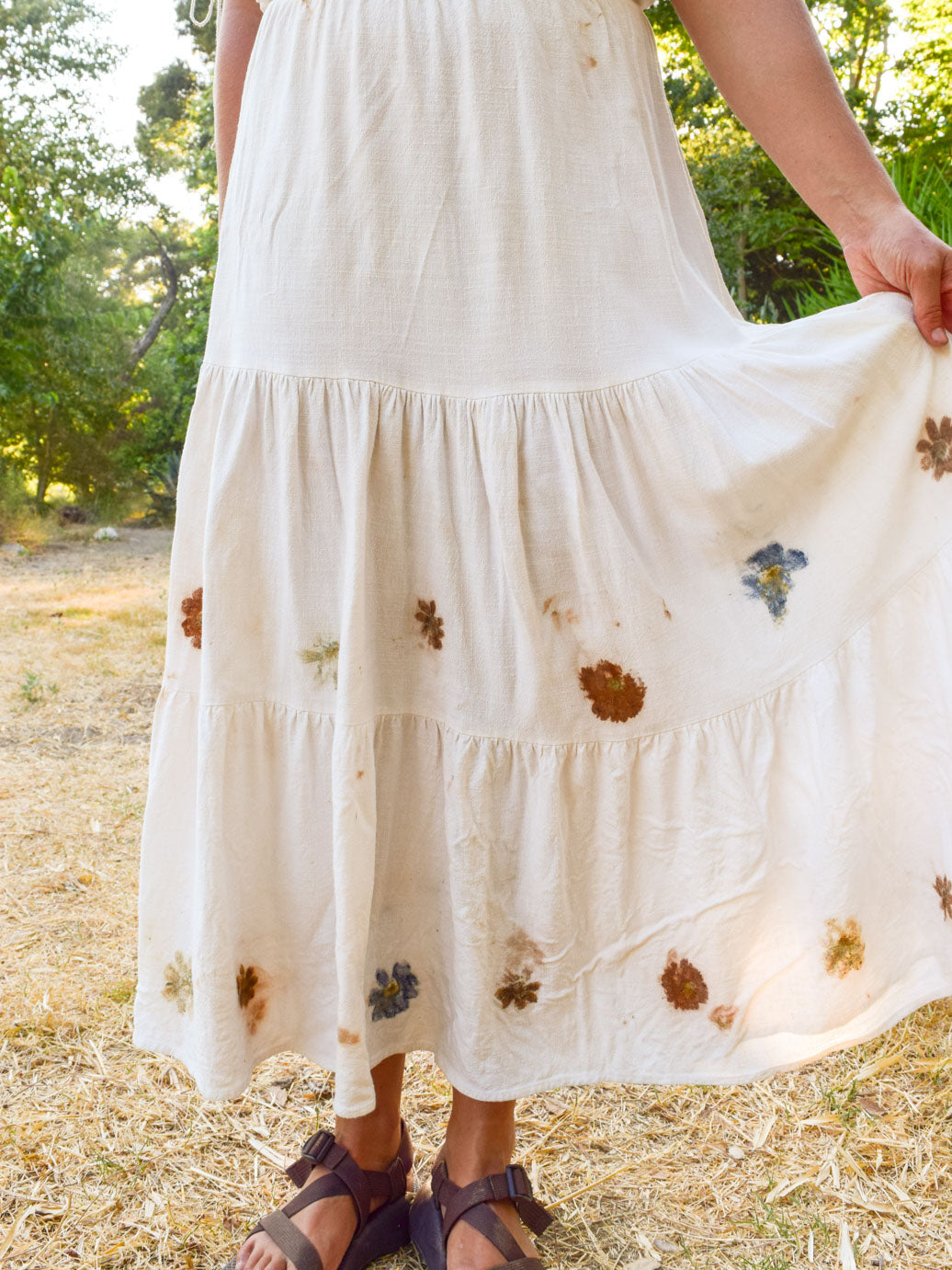 Flower Hammered White Tiered Skirt