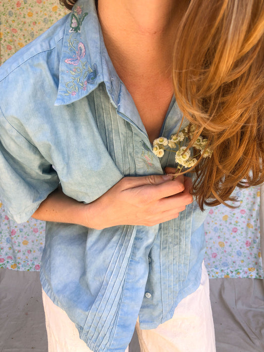 Indigo Collar Embroidered Buttondown